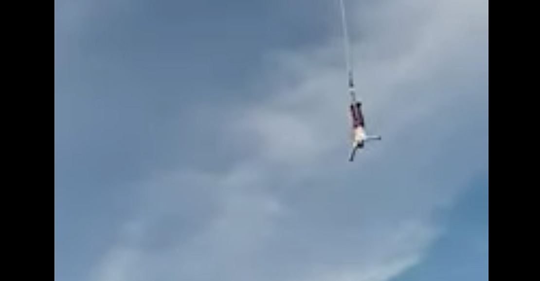 Bungee jump goes horribly wrong in viral video | Khaleej Times