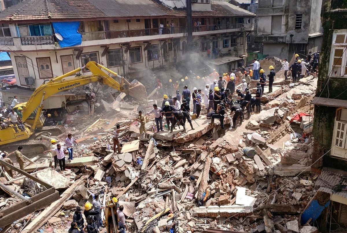 16 killed in Mumbai building collapse, many still trapped | Khaleej Times