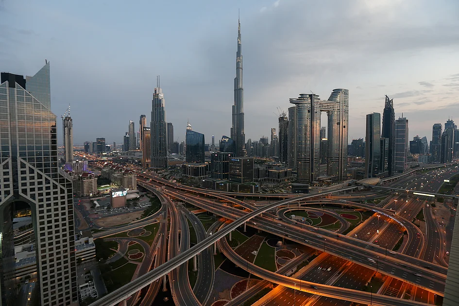 Dubai: First, living business project for residential buildings that started on Sheikh Zayed Road Dubai: First, living business project for residential buildings that started on Sheikh Zayed Road