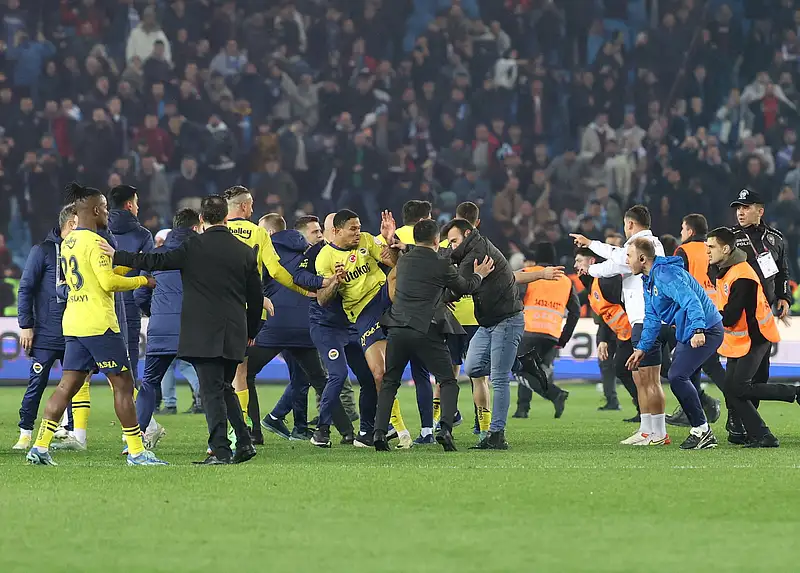 Turkish Football Riots Fifa demands action after violence mars Turkish league match | Khaleej ...