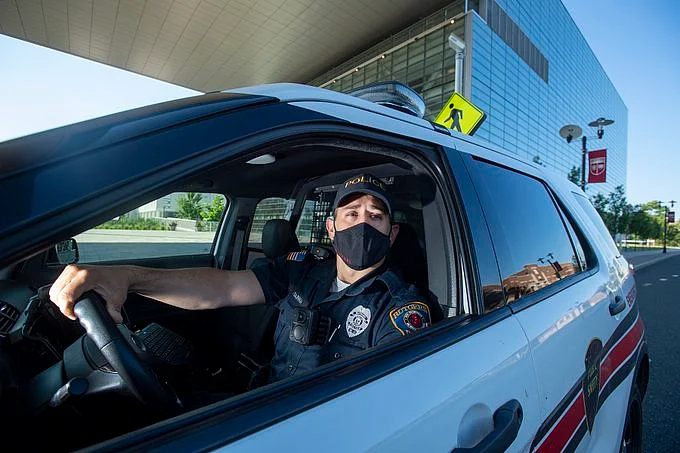 2 killed, 6 injured in US shooting | Khaleej Times