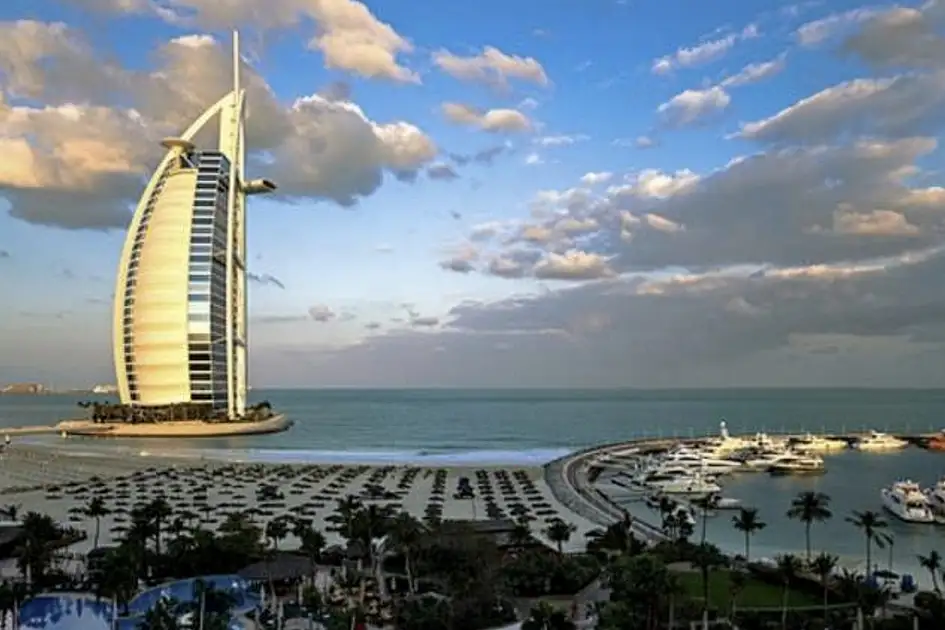 Abu Dhabi Heat Alert: Temperatures to Reach 45°C
