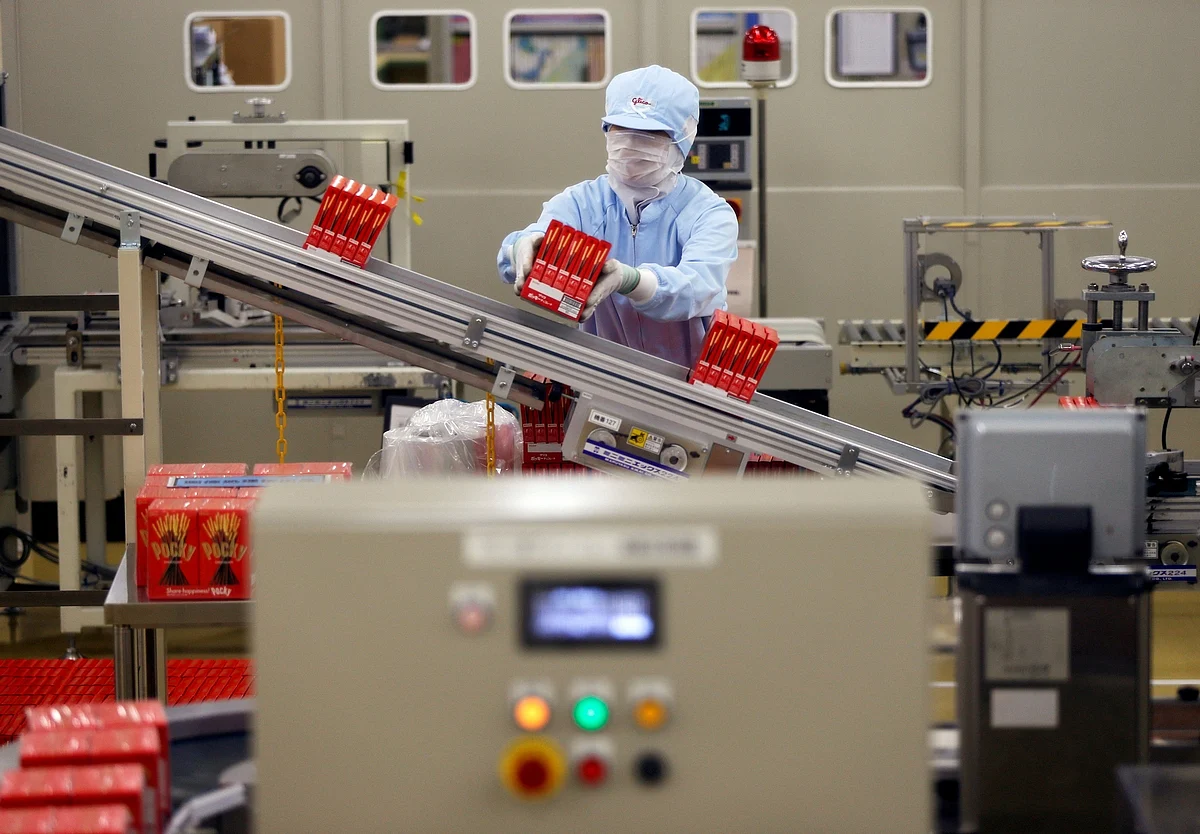 16 Abu Dhabi factories enter production in H1 | Khaleej Times