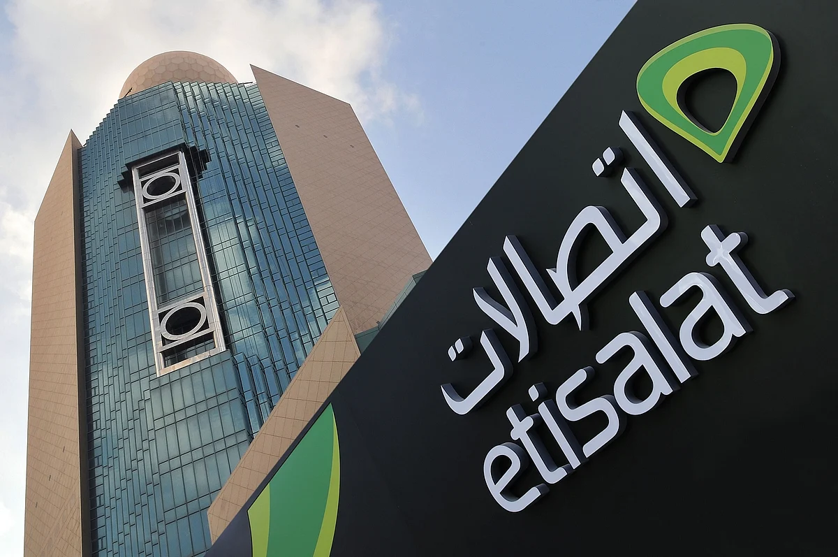 UAE mobile subscribers touch 18.7 million in H1 2017 | Khaleej Times
