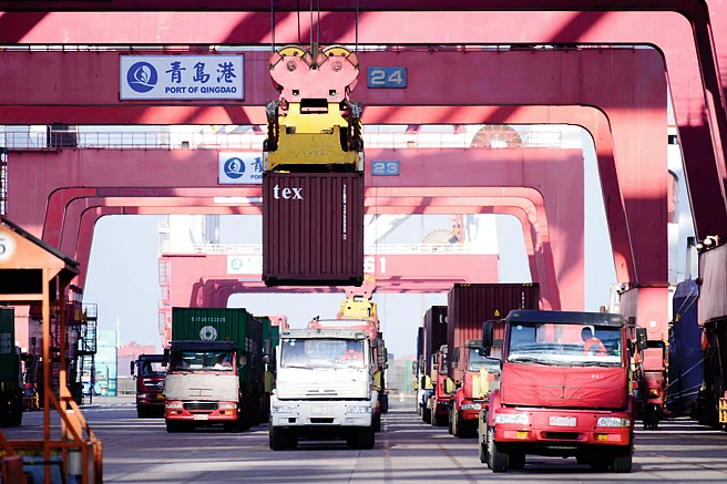 China economy rebounds in 2017 with 6.9% growth