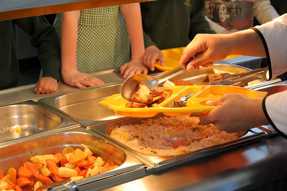 UAE: 9 food types banned from school canteens to promote healthy eating | Khaleej Times