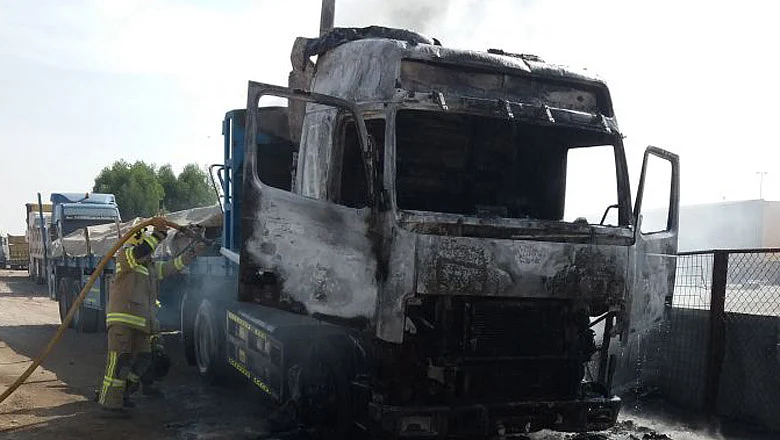 Truck catches fire in Sharjah; firefighters put it out in 5 minutes ...