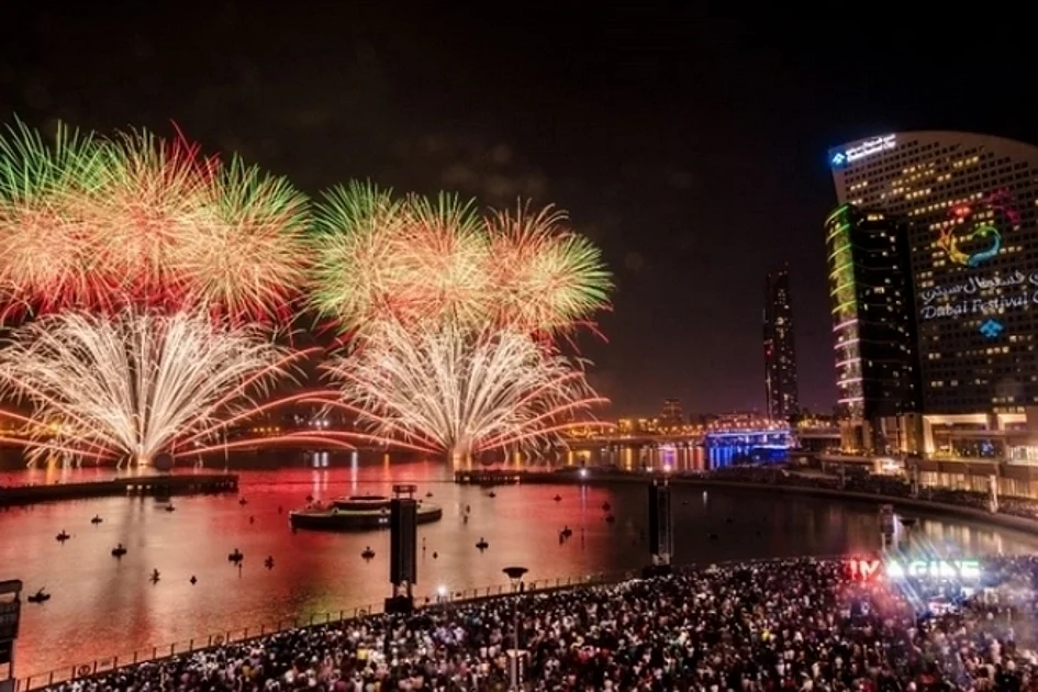 UAE: Long weekend break, mega shows? What to expect from 54th National Day ...
