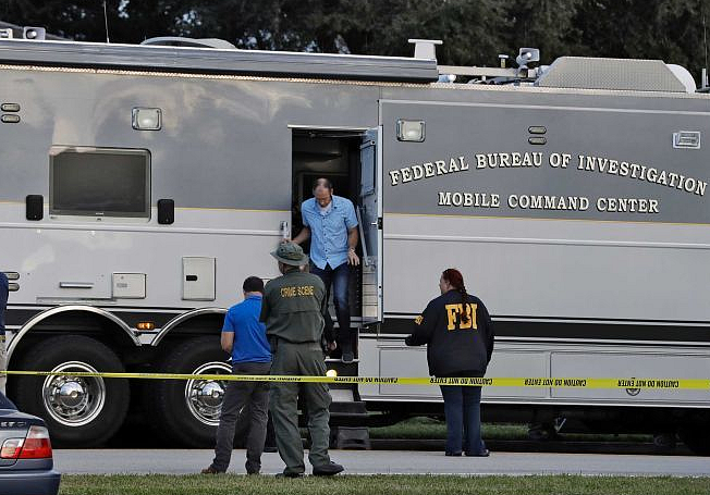 Five killed in Florida bank shooting, suspect surrenders | Khaleej Times