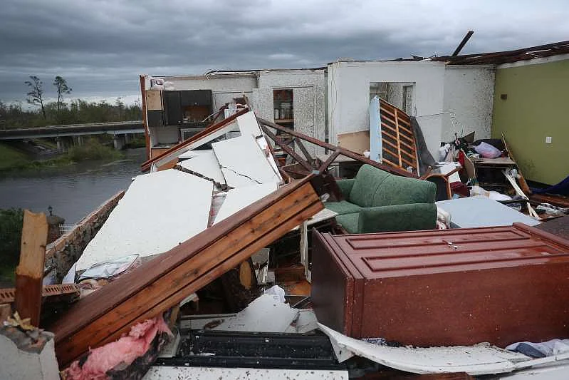 Video: Hurricane Laura wreaks havoc on US south coast, 1 dead | Khaleej ...