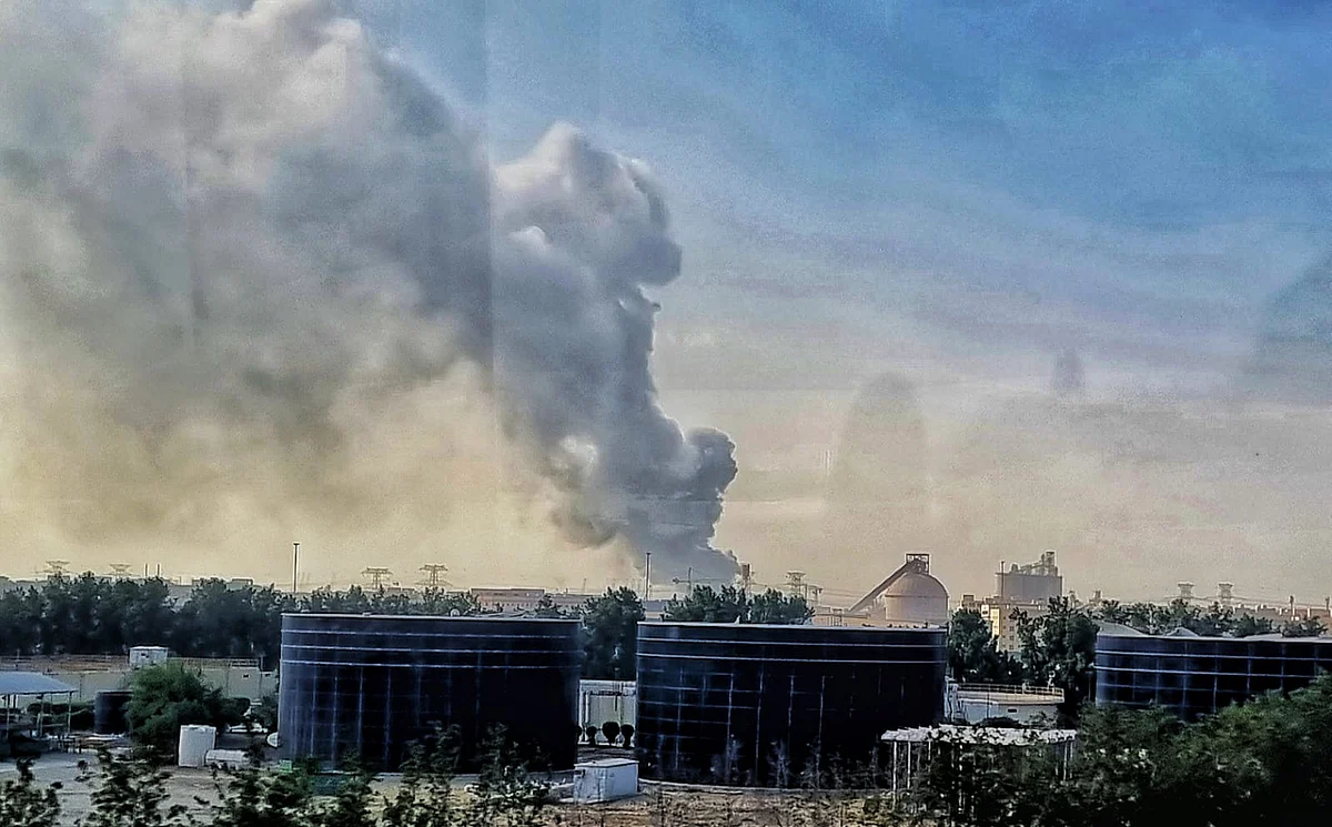 Dubai: Fire breaks out in warehouse, brought under control | Khaleej Times