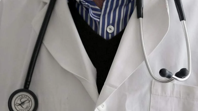 Dubai doctor saves 3-year-old after mid-air emergency forces flight to land in Mumbai