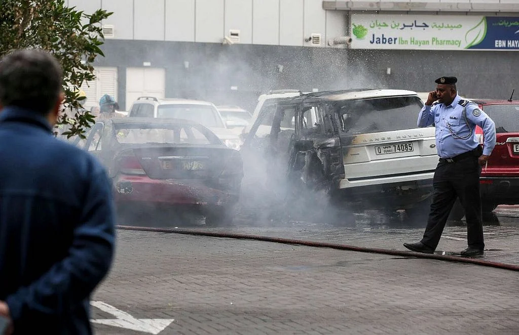 Two vehicles catch fire in Sharjah | Khaleej Times