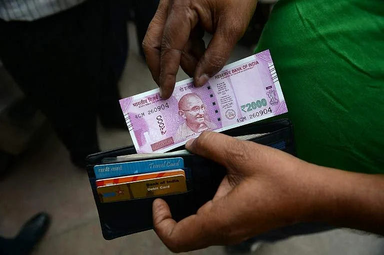 Now, India to get plastic currency notes | Khaleej Times