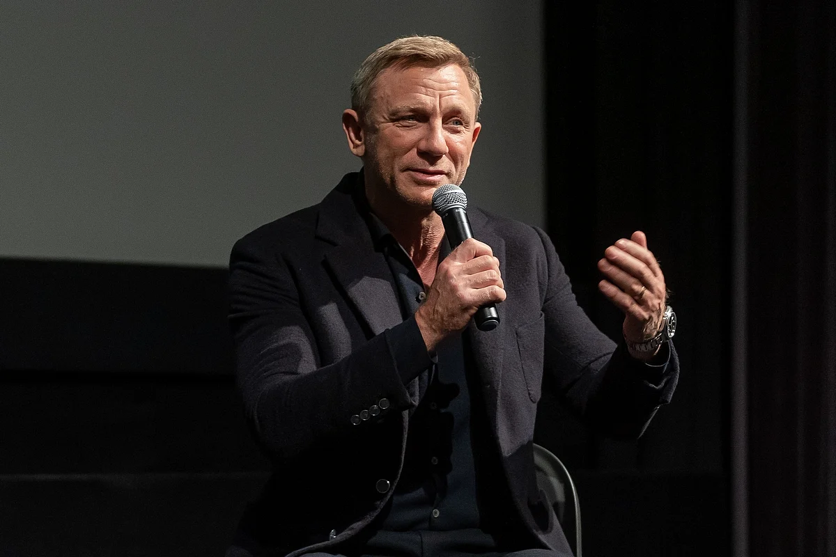 James Bond is a father, fights Covid-like pandemic in new film