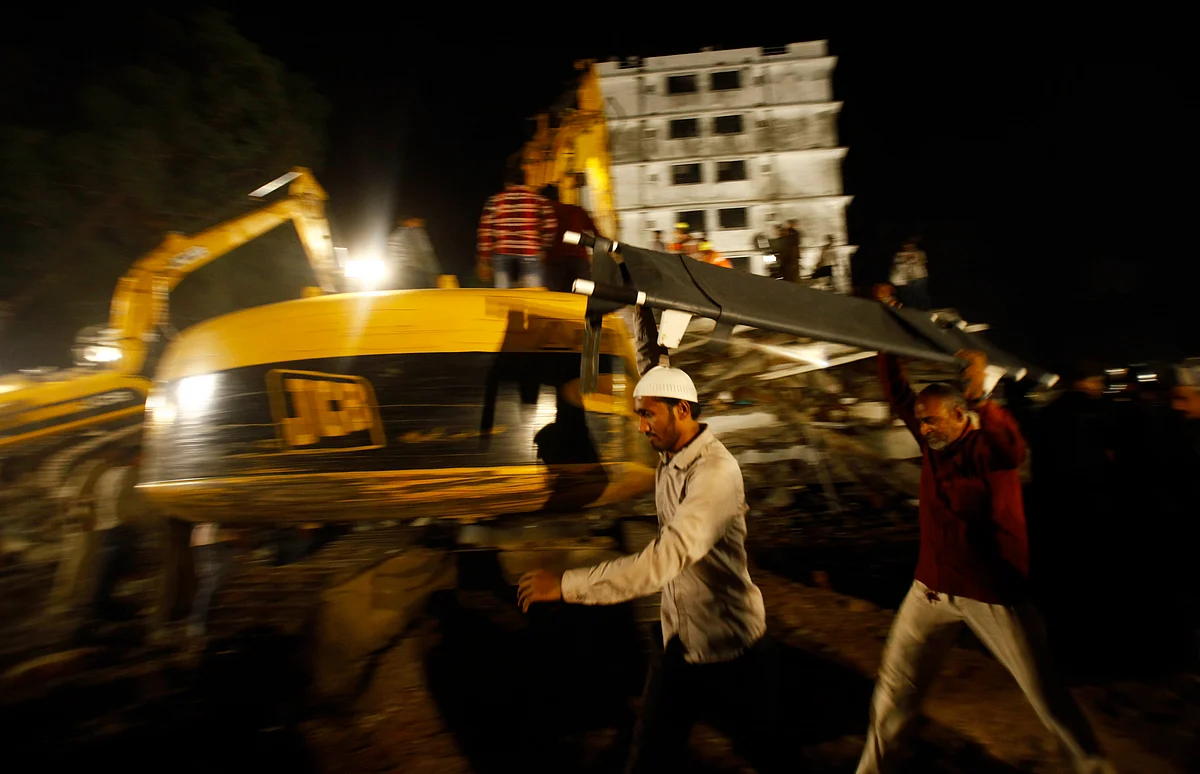 10 dead in Mumbai building collapse | Khaleej Times