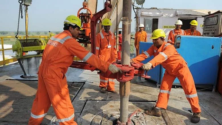 UAE to cut oil output by March/April | Khaleej Times