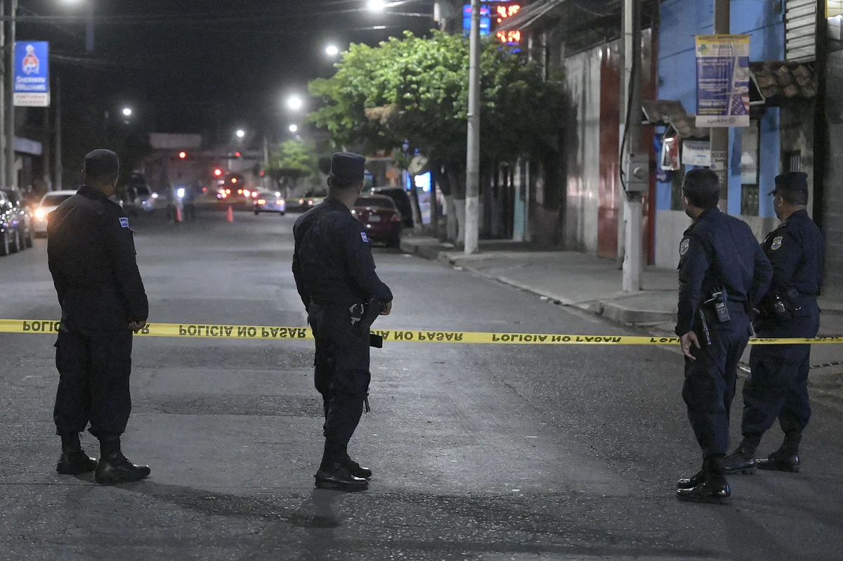 El Salvador approves state of emergency after gangs blamed for 62 homicides