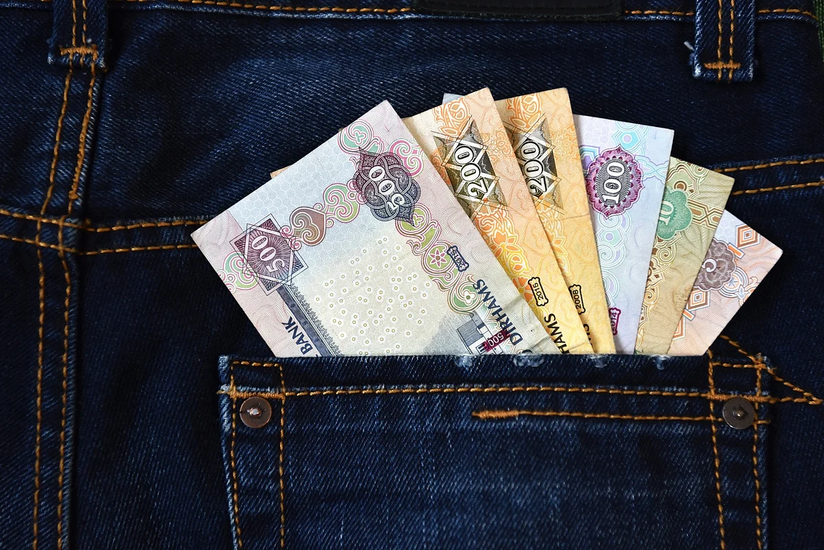 UAE's new salary rule: Fines, work permit, travel bans for delayed pay explained