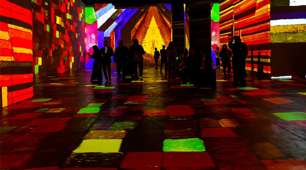 Dubai: New abstract exhibition now open at Infinity des Lumières ...