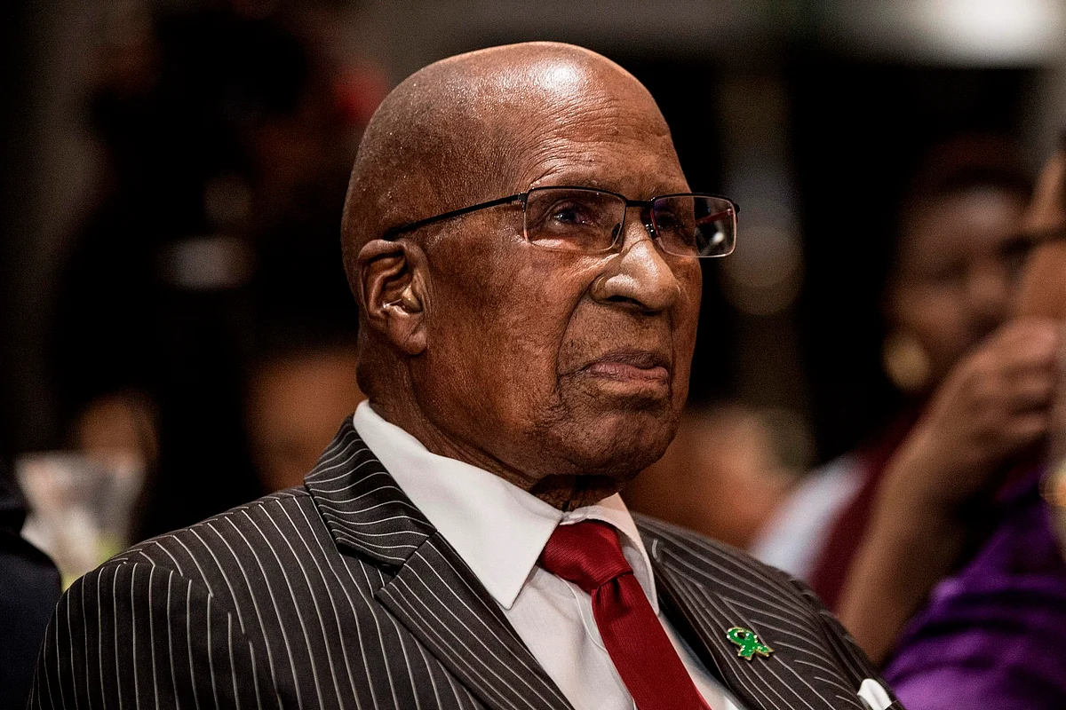South African anti-apartheid icon Andrew Mlangeni dies | Khaleej Times