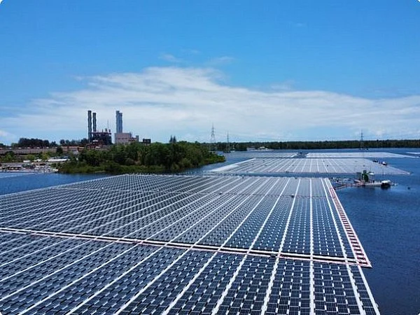India: World's largest floating solar power plant to be built in Madhya ...
