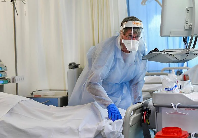 Dutch hospitals postpone chemotherapy, organ transplants amidst Covid surge