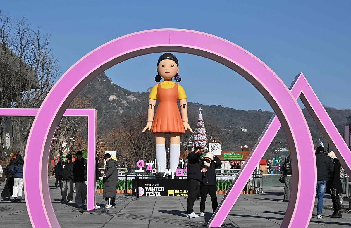 Cute And Murderous How Squid Game S Iconic Killer Doll Came To Life