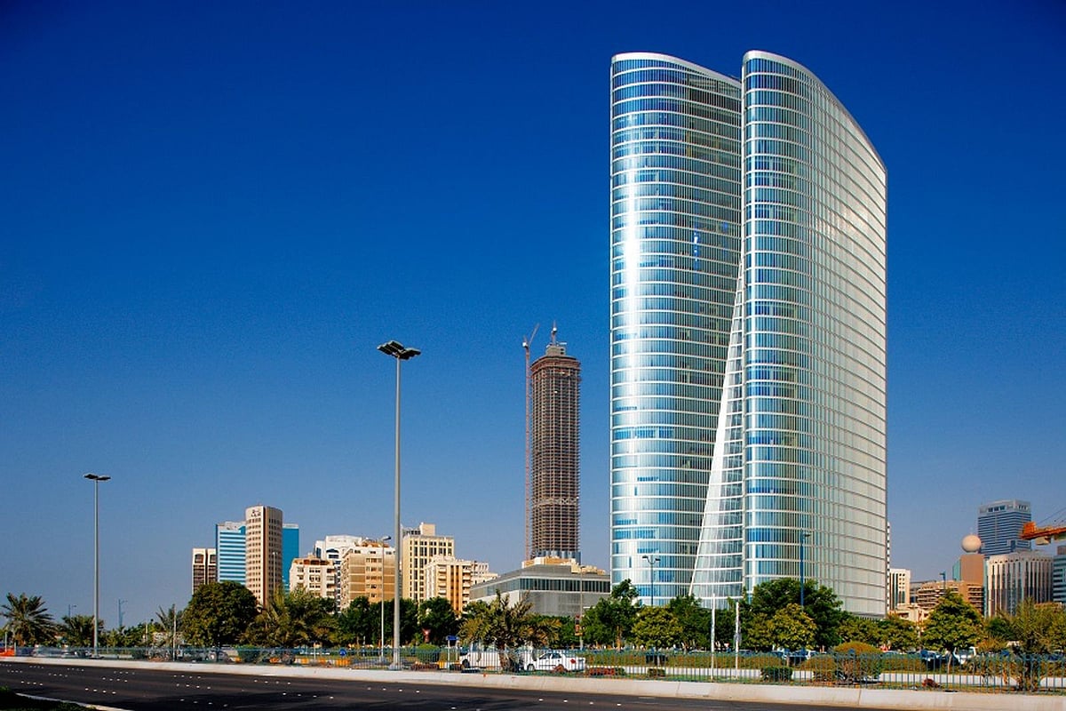 UAE, Saudi SWFs, mutual funds power GCC AuM to $2.2 trillion