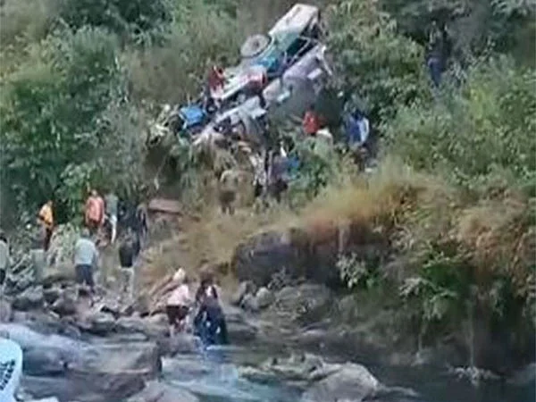 India: At least 23 dead after bus falls into gorge in Uttarakhand ...