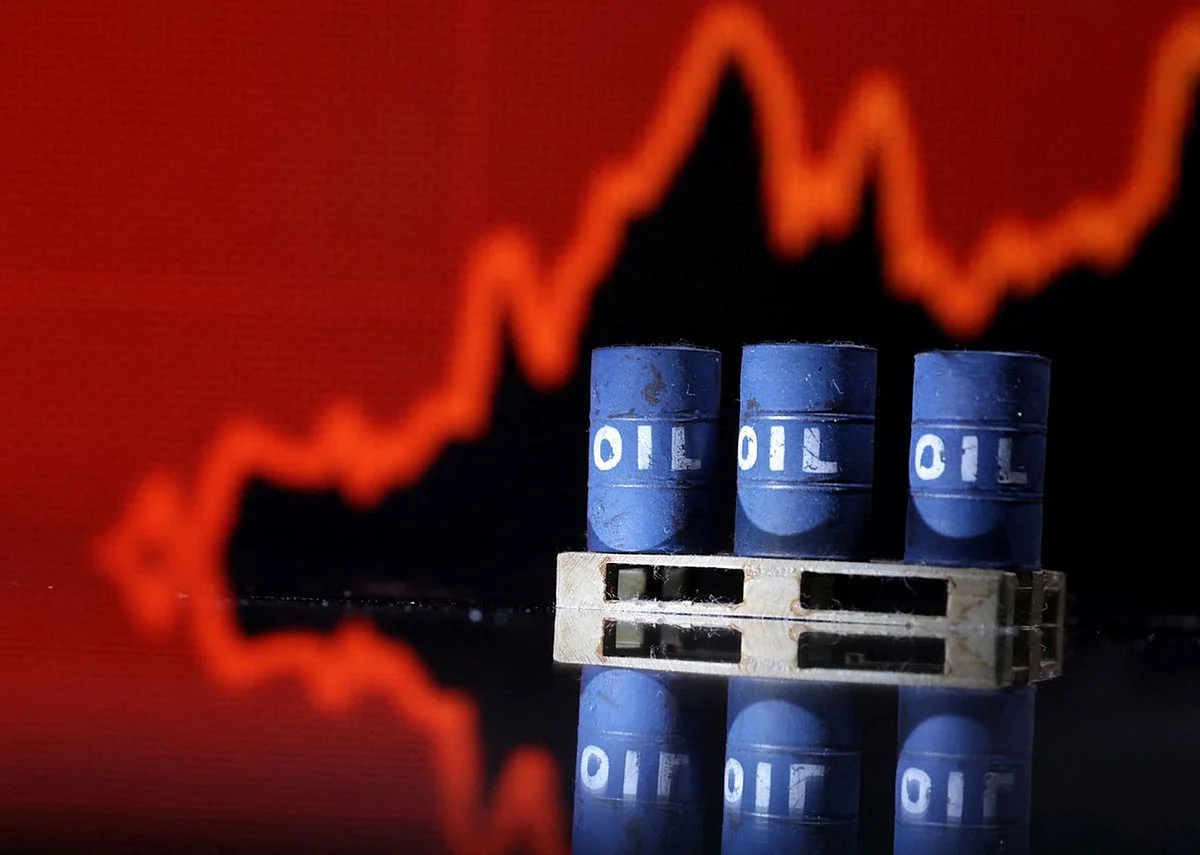 Oil prices fall for a second day amid concerns of expected recession ...