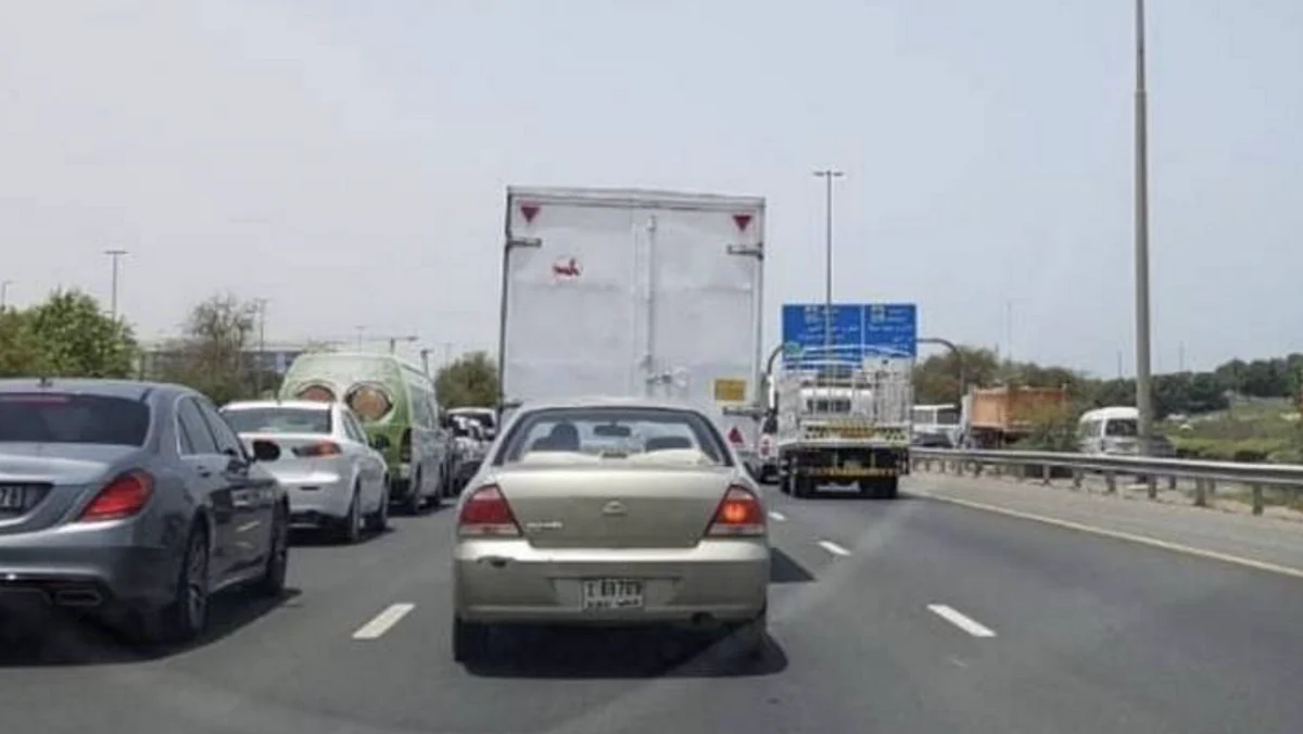 UAE traffic alert: Accident causes tailbacks on Dubai's SMBZ road ...