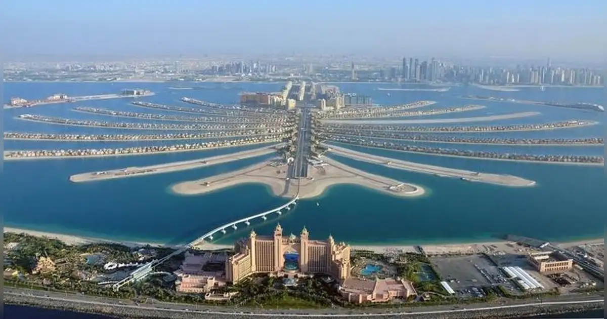 Business Bay überholt Palm Jumeirah als Dubais belebtester Premium-Immobilienmarkt. Business Bay überholt Palm Jumeirah als Dubais belebtester Premium-Immobilienmarkt.