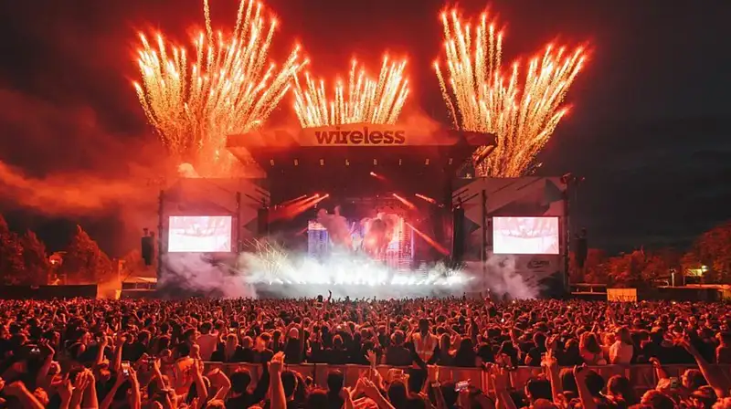 Updated Events Upcoming concerts in the UAE: Sold-out shows for Coldplay, Eminem, Akon ...