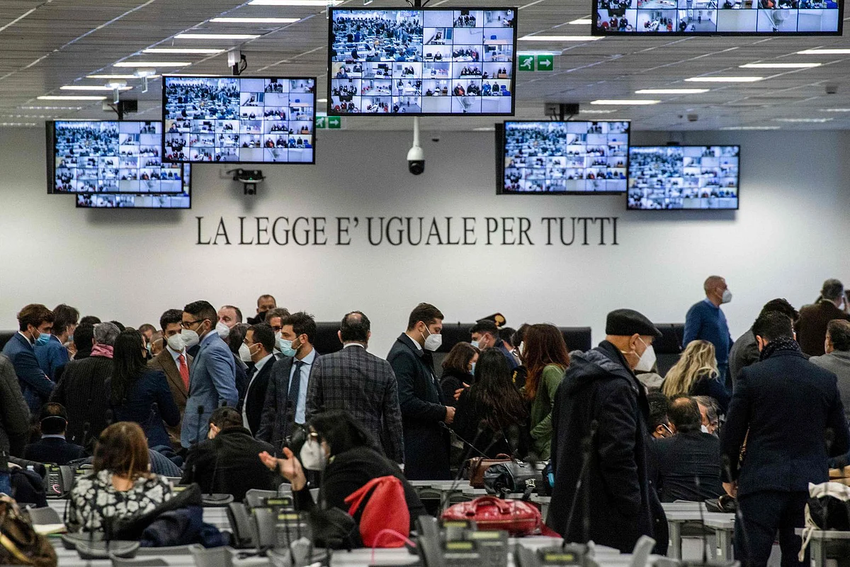 Hundreds face sentencing in historic Italian mafia trial | Khaleej Times
