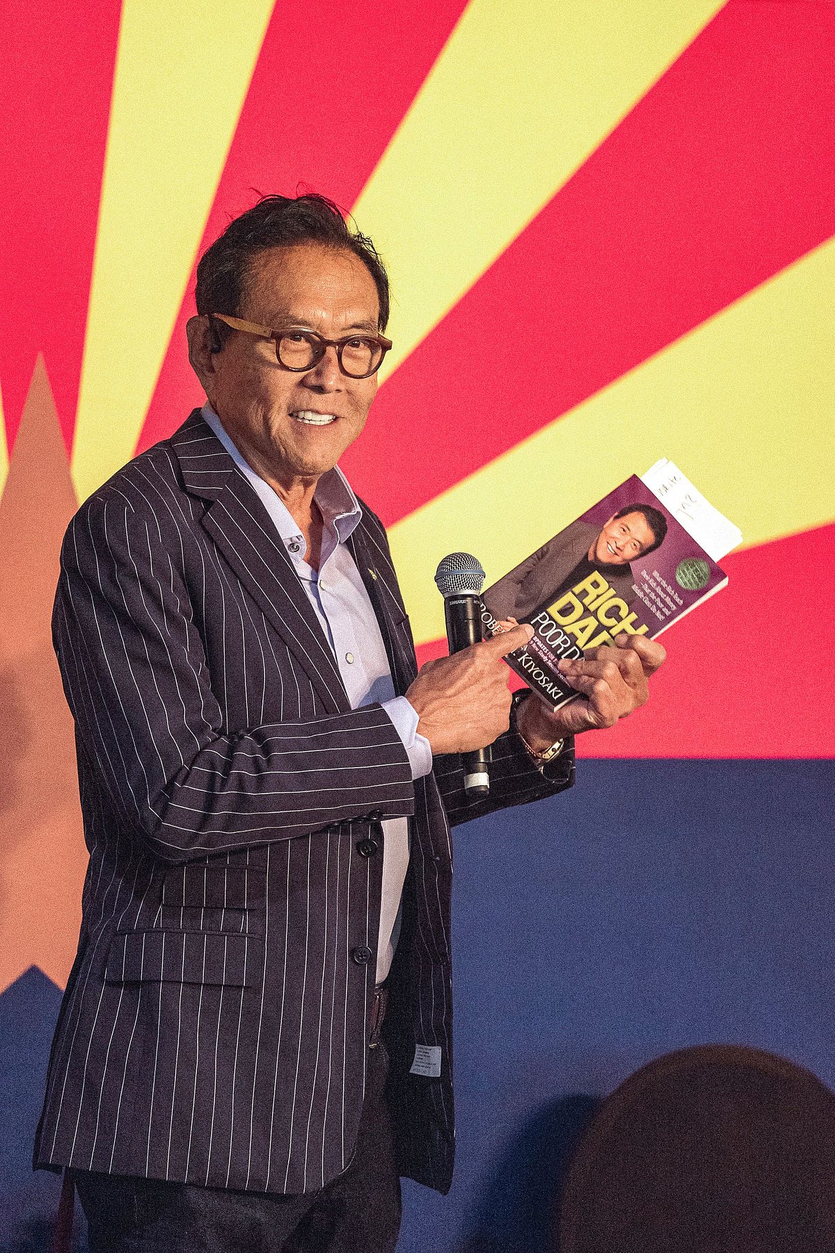 'Saving money is one of the worst financial moves': 'Rich Dad Poor Dad' author Robert Kiyosaki