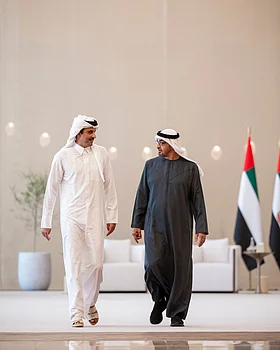 UAE President offers condolences to Emir of Qatar on passing of Sheikh Hamad