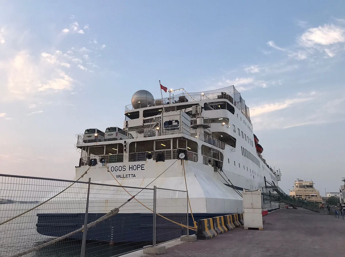 UAE: Meet the volunteers of world's largest floating book fair; set to ...