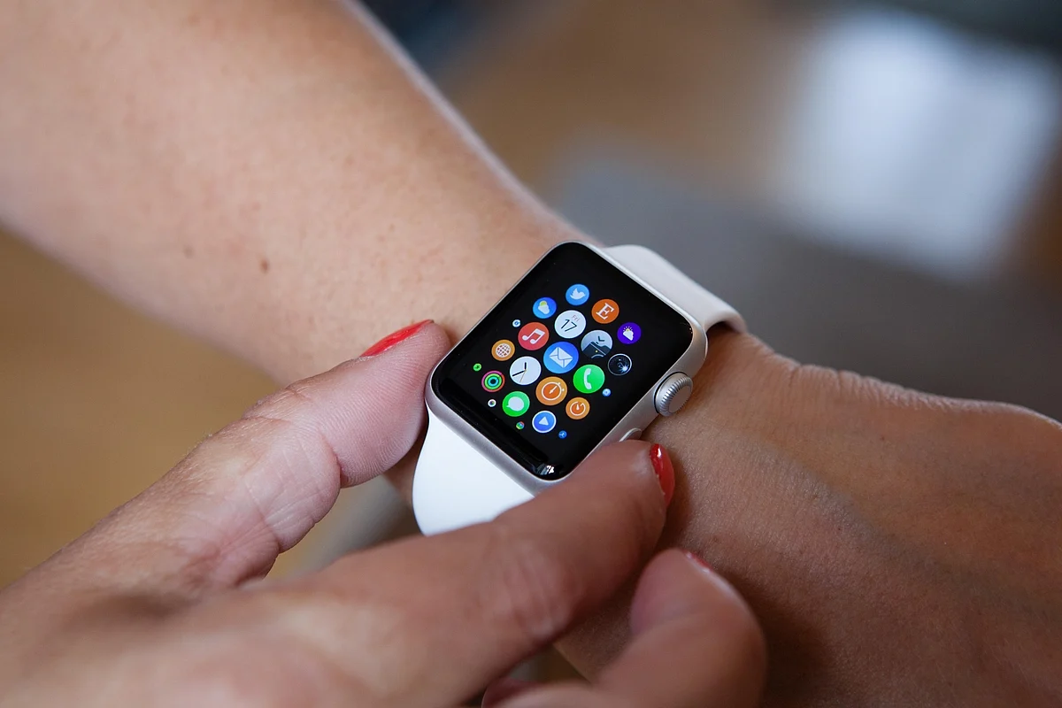 Apple devices accidentally sending emergency SOS alerts | Khaleej Times