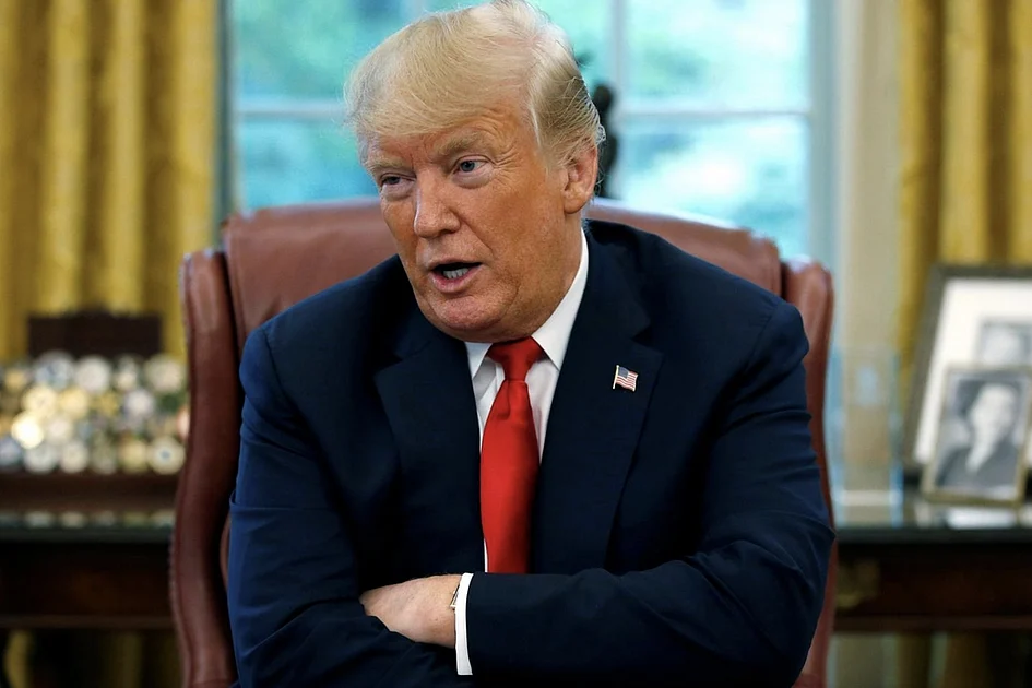 Trump ernennt seinen engen politischen Berater Sergio Gor zum ...