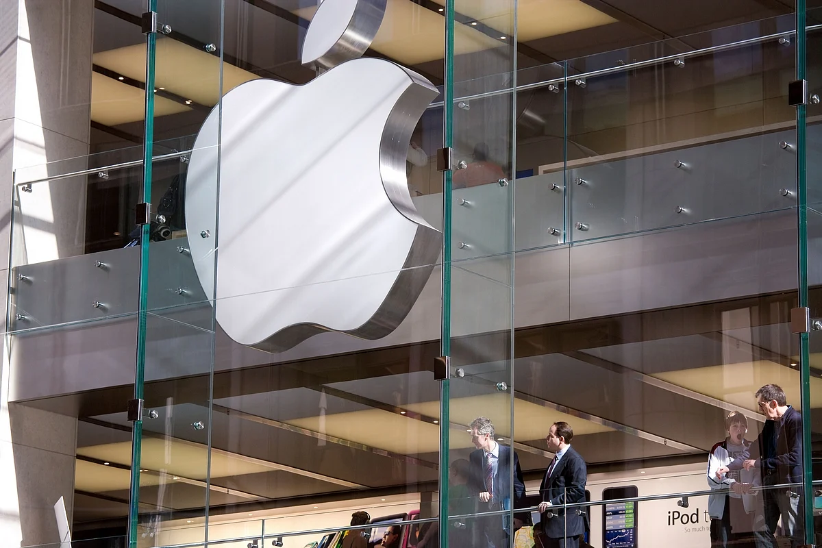 Apple device explodes in man's ear | Khaleej Times