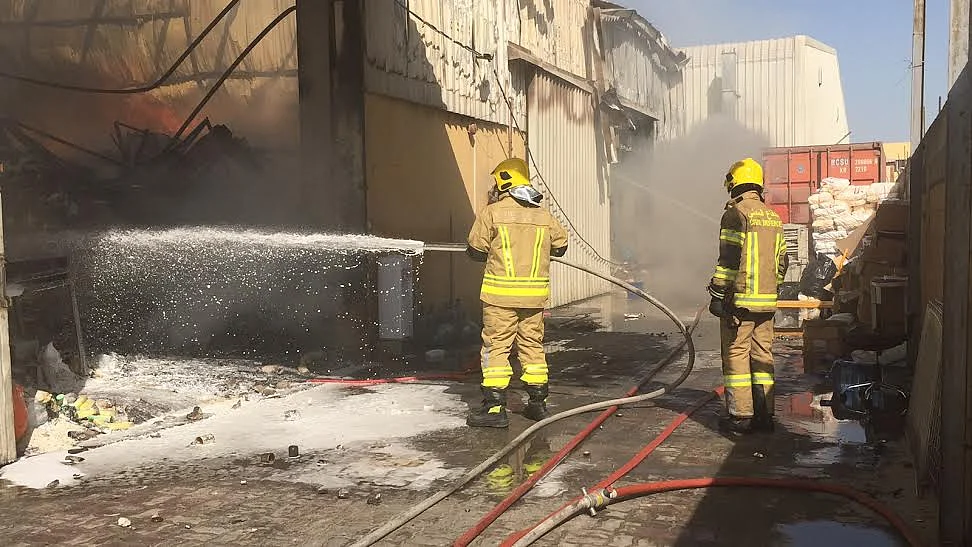 6 injured in Abu Dhabi supermarket warehouse fire | Khaleej Times