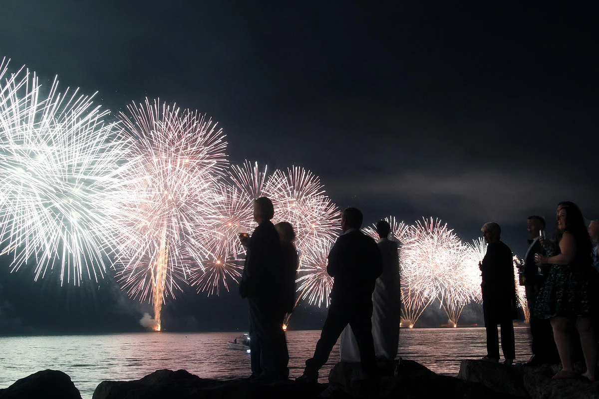 RAK's Al Marjan Island to attempt New Year fireworks world record ...