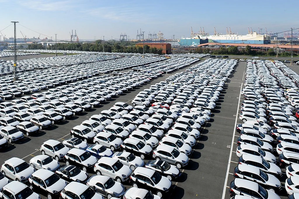 Will VAT affect demand for cars in the UAE?