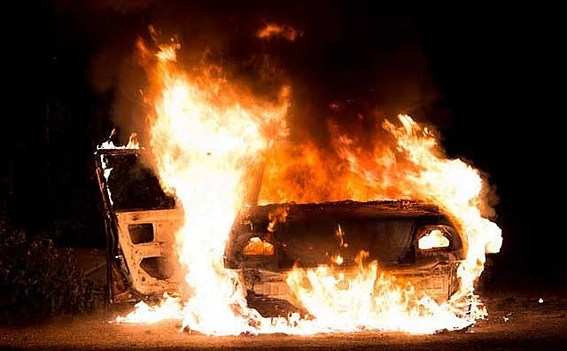 Emirati men suffer from severe burns as their car catches fire in Dubai ...