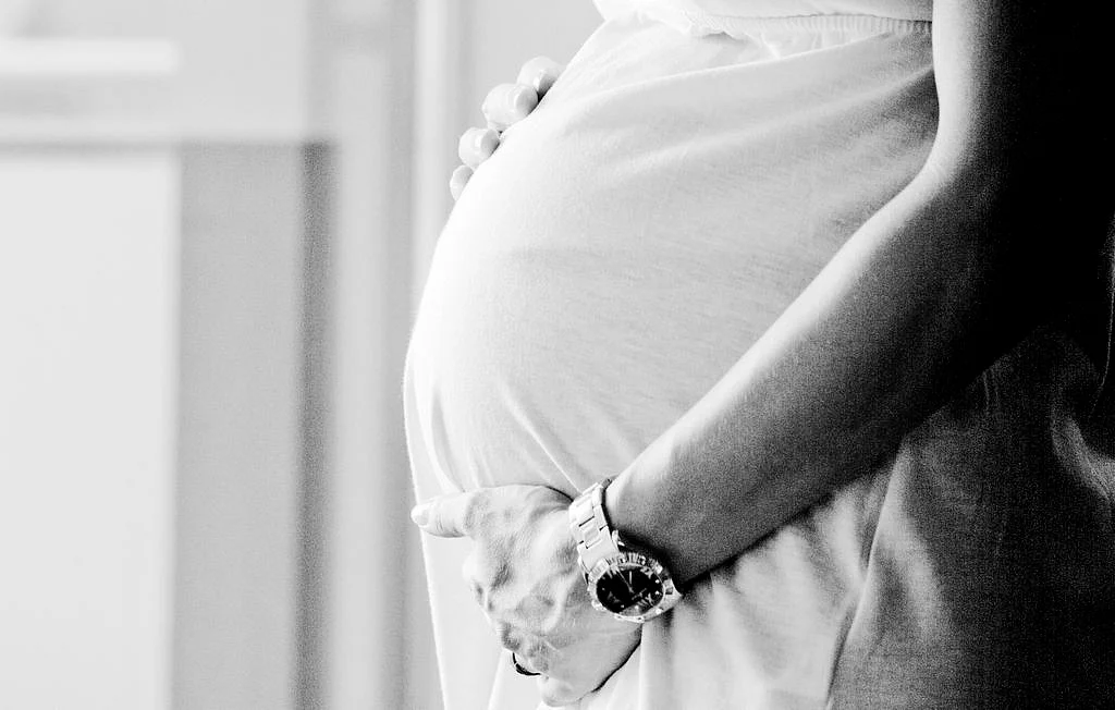 UAE experts warn couples not to ignore travel risks during pregnancy