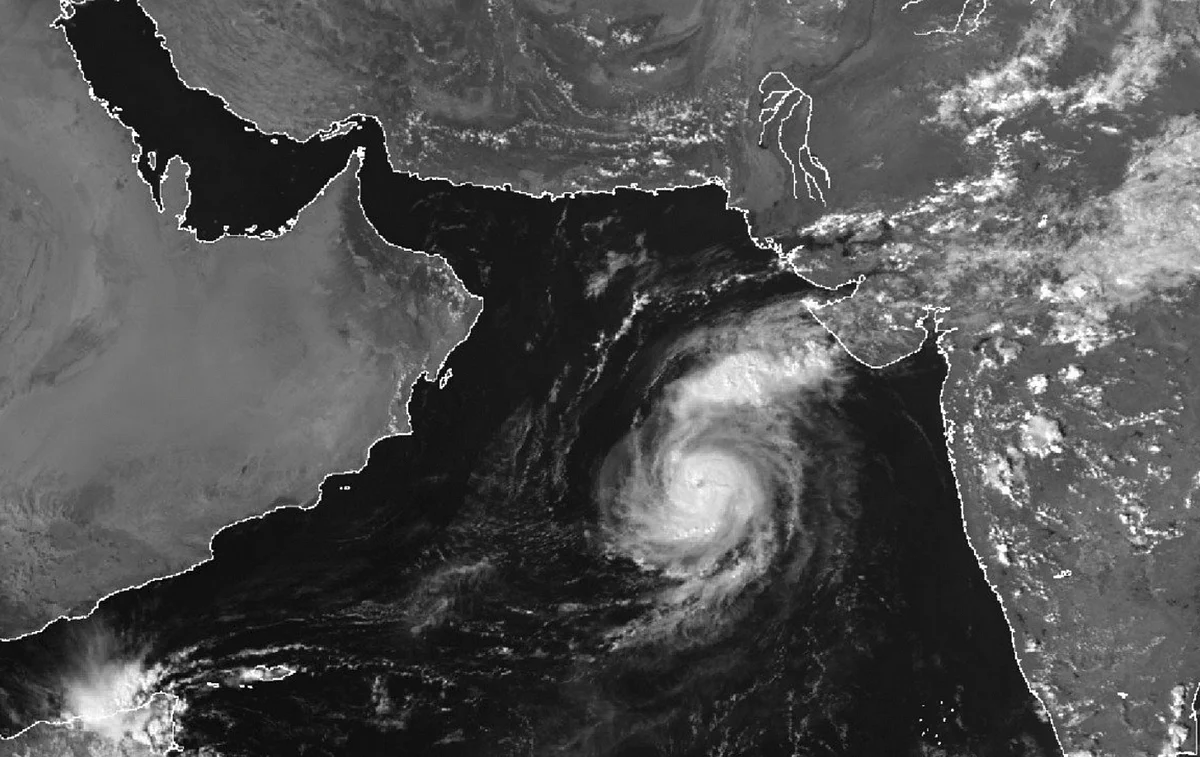 Cyclone Maha likely to move away from UAE | Khaleej Times