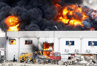 Massive fire breaks out in Sharjah, 2 casualties reported | Khaleej Times