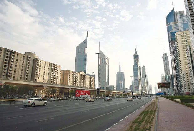 'Use road shoulder only in emergency' | Khaleej Times