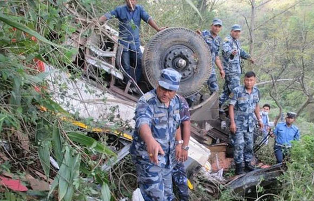 Nepal bus crash kills 17 Indian pilgrims: police | Khaleej Times